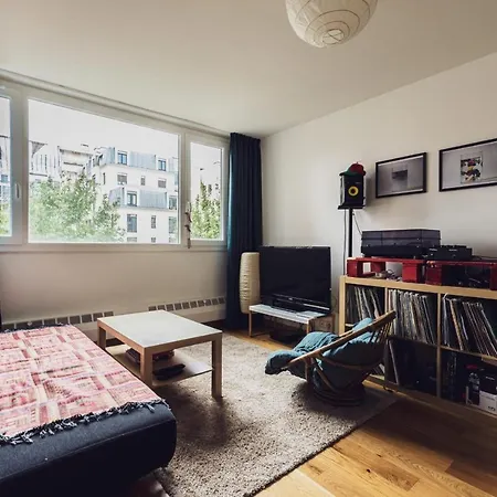 Beautiful Near Pere Lachaise Apartment Paris