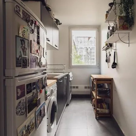 Beautiful Near Pere Lachaise Apartment