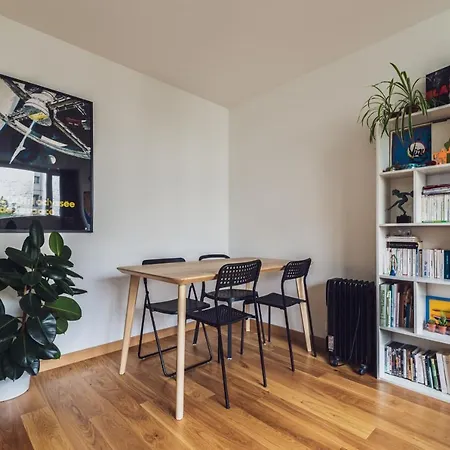 Beautiful Near Pere Lachaise Apartment *